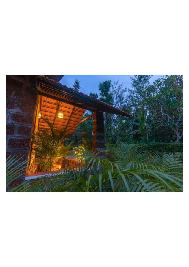 Hotel The Horse & Chariot Madikeri Exterior foto