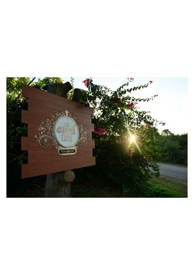 Hotel The Horse & Chariot Madikeri Exterior foto