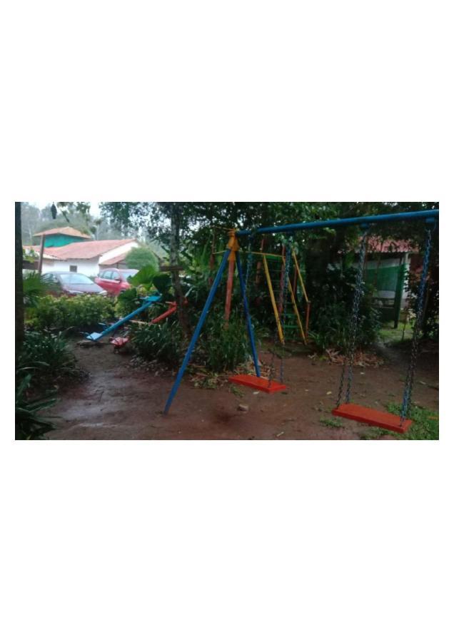 Hotel The Horse & Chariot Madikeri Exterior foto